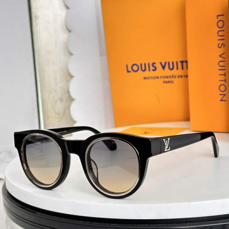Picture of Louis Vuitton Sunglasses _SKUfw76722125fw